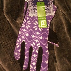 NWT Ladies Size S. Fleece Touch Gloves
